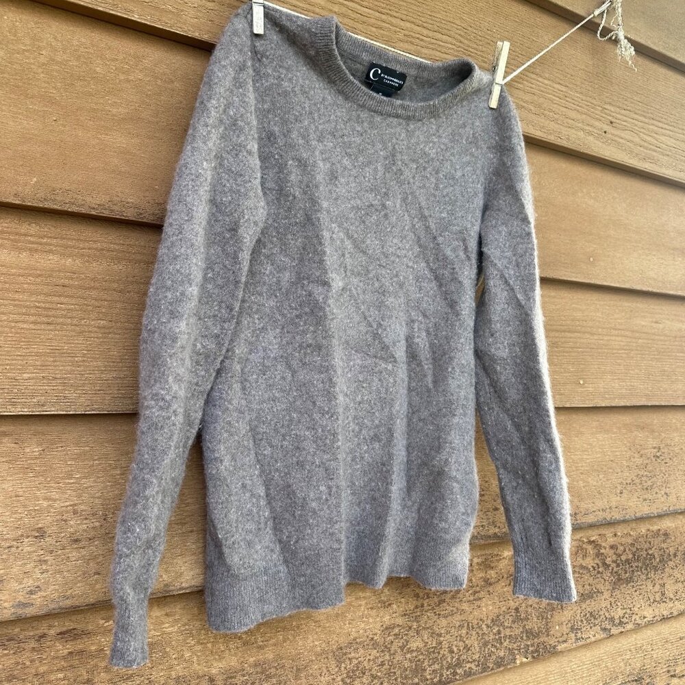 C By Bloomingdales 100% Cashmere Womens Sweater M Gray Long Sleeve Soft Knit Pul - Picture 2 of 7